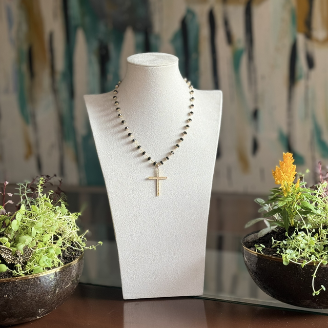 Collar de Fe Luminosa - Cristal Checo &amp; Enchape de Oro