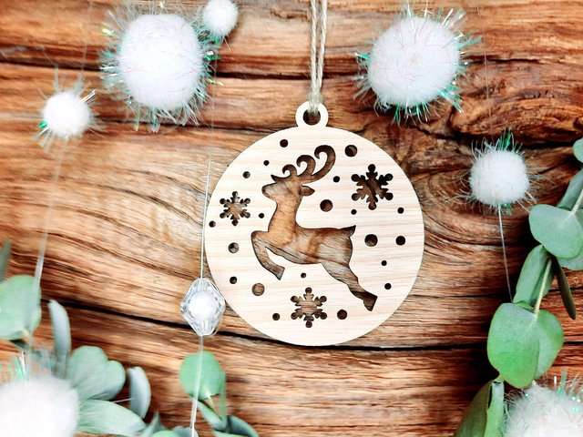 Boule de Noël en Frêne massif - Modèle 15