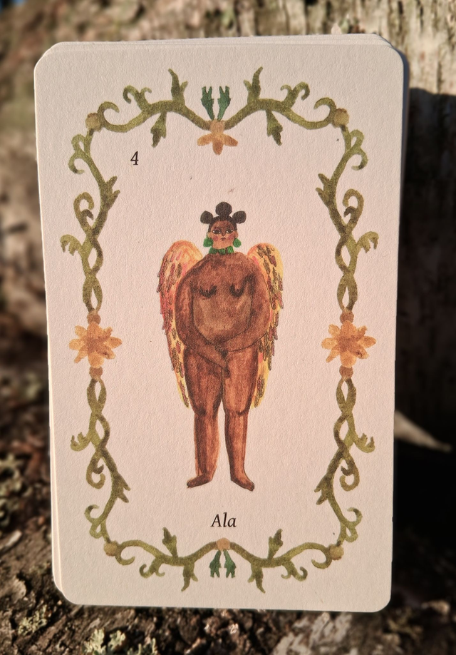 Bestiary of Women Oracle: Goddesses and legendary women from around the world * by Hanna Tricoire