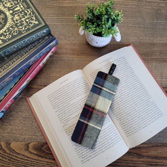 Marque-page 089 : Tartan bleu