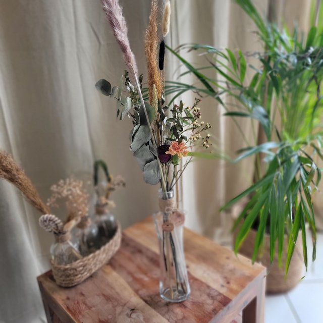 Vase en verre décoratif fleurs séchées