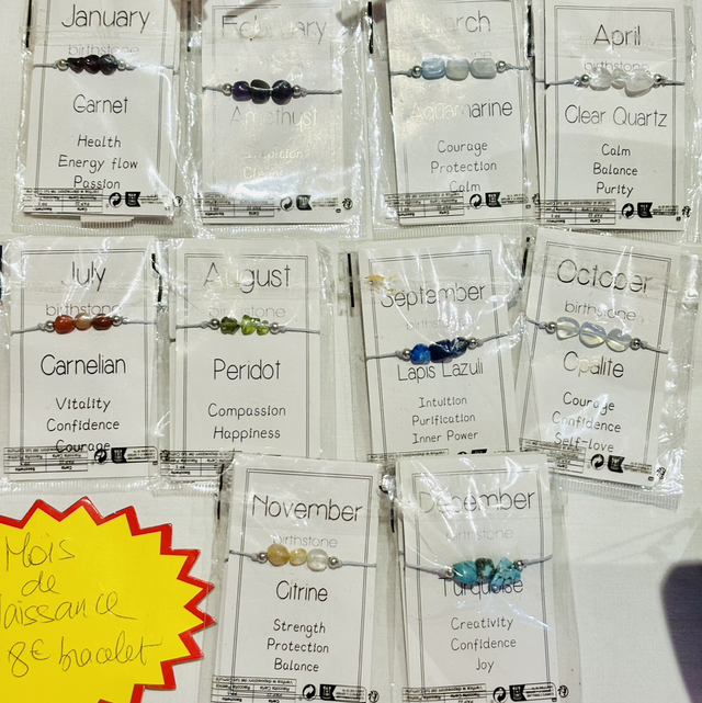 Bracelet pierres de naissance sur fils réglable 