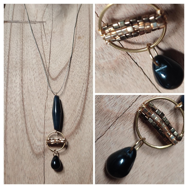 Sautoir agate noire cercle doré avec cubes cuivre et or, goutte en verre noire, monté sur fil de lin, pièce unique 