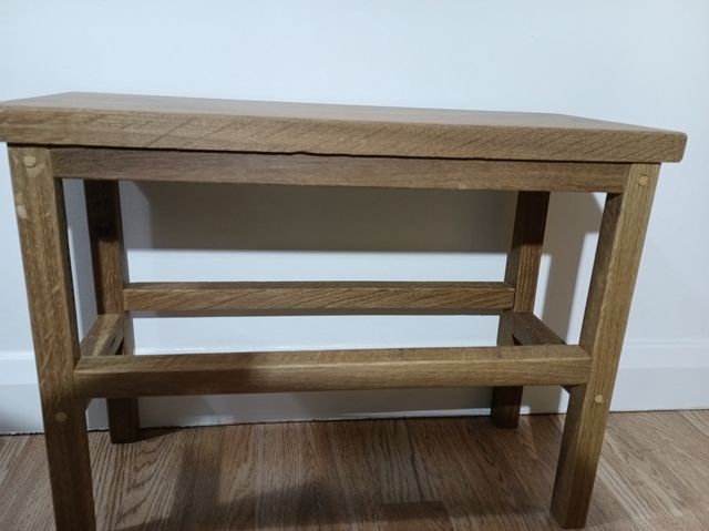Rustic shoe bench made of solid oak. No.4.