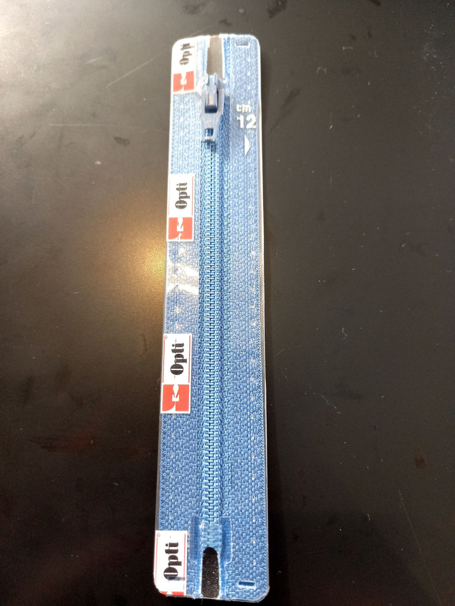 S40 / kleur 235 Opti rits kunststof middenblauw