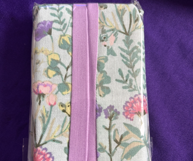 Pocket Tissue Cover/Holder Flowers Green including tissues