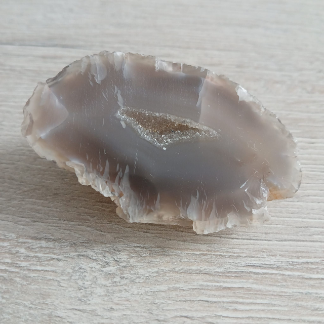 Agaat Geode 7x4,5x2 cm (12.046)