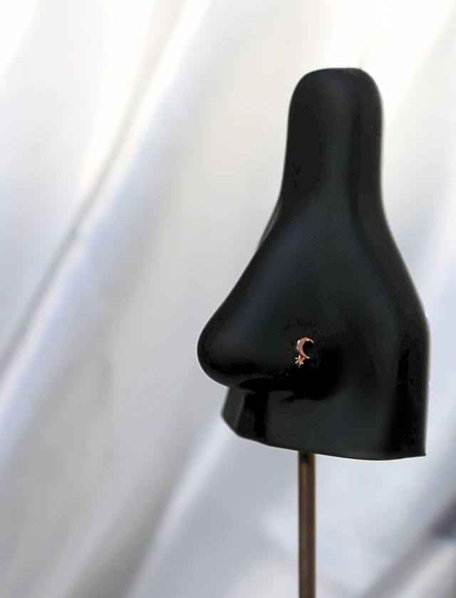 Piercing de nez Lune étoilée rose gold