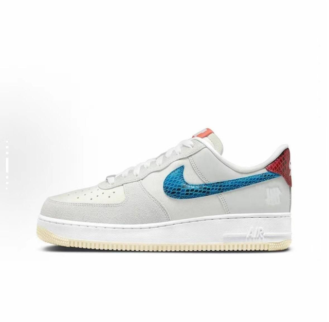 Nike Air Force 1 (Vendu sans la boîte )