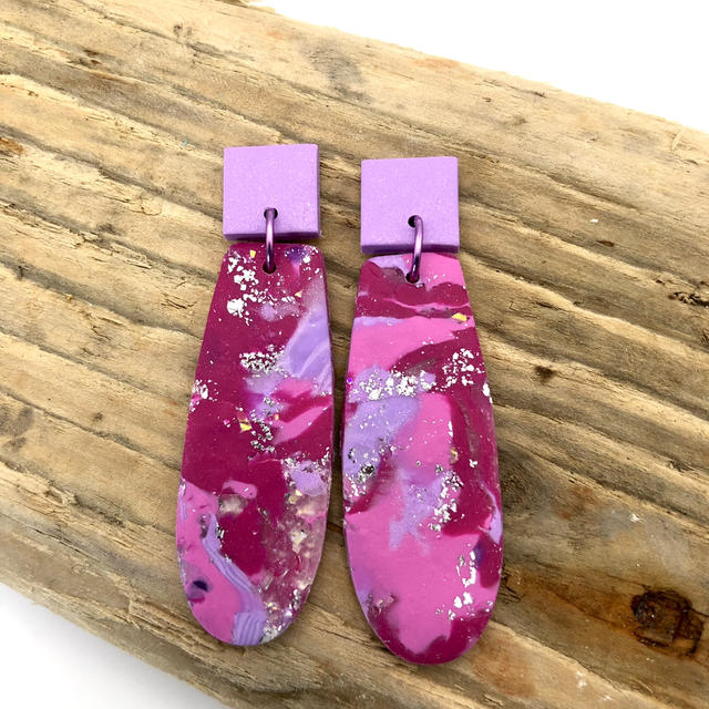 Magenta paddle drops