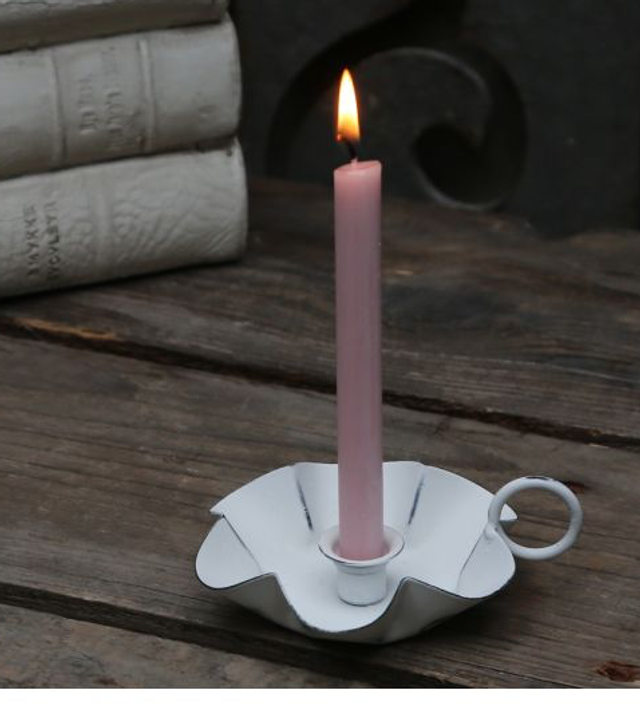 Frilled Taper Candle Holder 