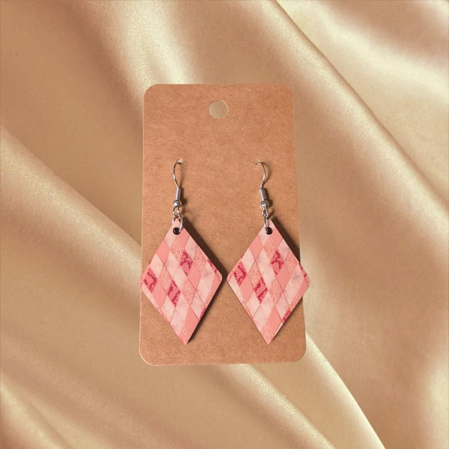 N° 92 Boucles d'oreilles losange fantaisie hypoallergénique 