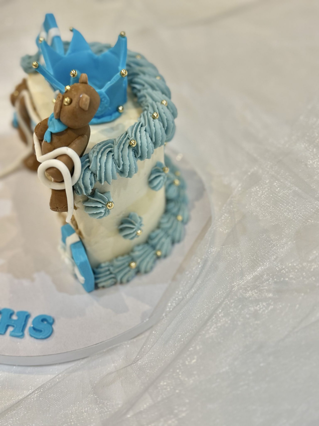 6 Months Teddy Bear Birthday Cake