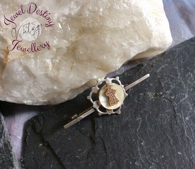 Silver 925 Pin Brooch with Mother of Pearl and Figure Emblem