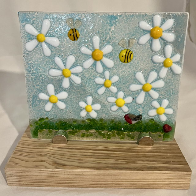Daisies &amp; Bees Fused Glass Picture