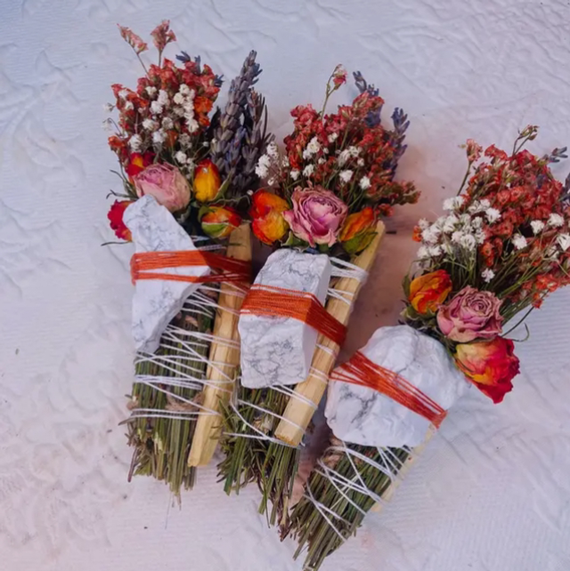 White Howlite, Palo Santo, Rosemary, White Sage, Lavender Smudge Stick