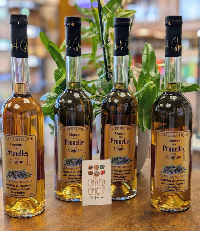 Liqueur aux Prunelles avec Cognac L'Authentique de la Distillerie du Fays