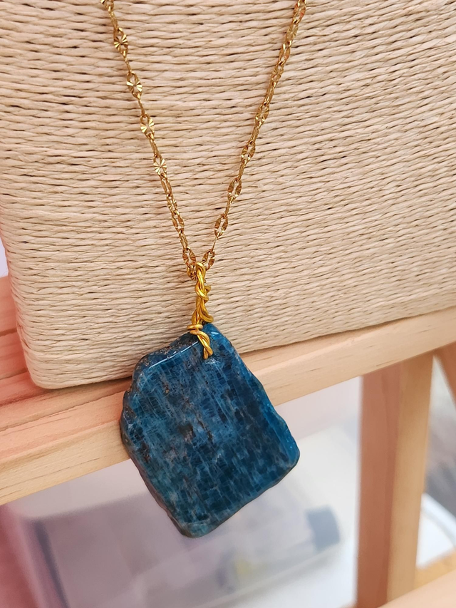 Collier apatite