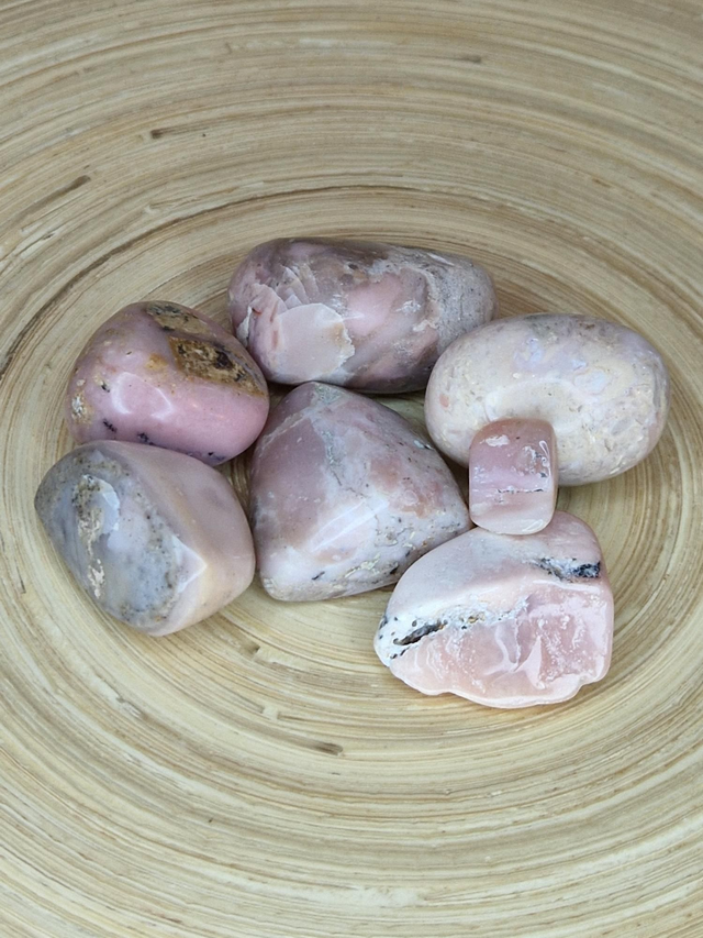  Opale rose- Pierre roulée