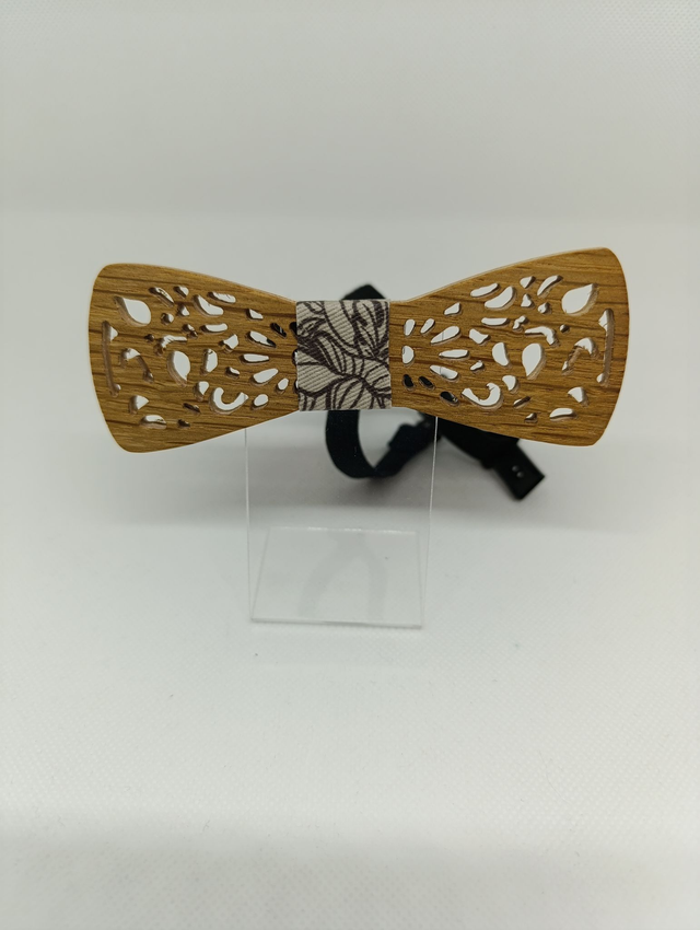 Nœud papillon en bois