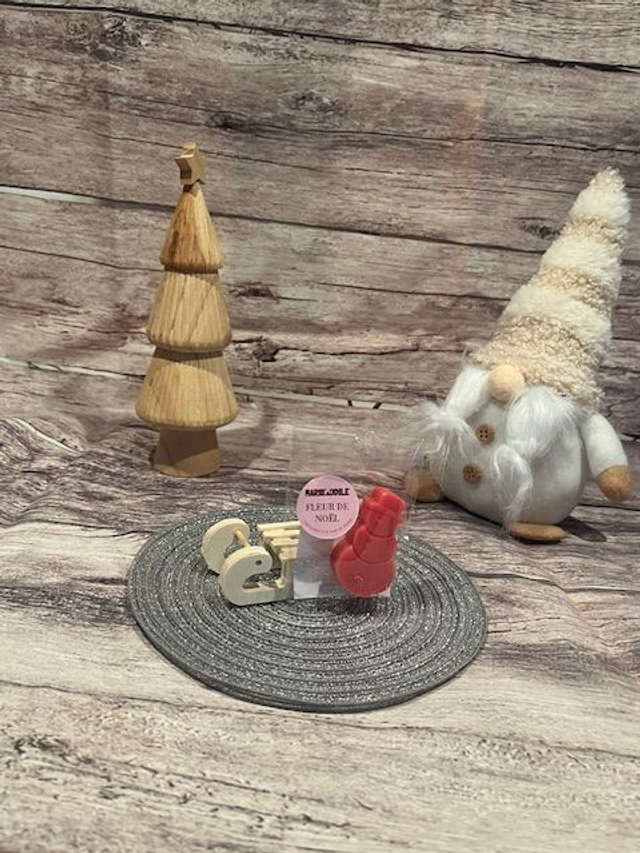 Fondant parfumé Fleur de Noël - 12 grammes