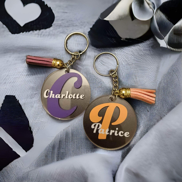 Initial and name keychains