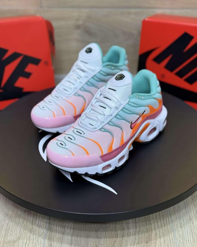 Nike TN celeste/naranja/rosa