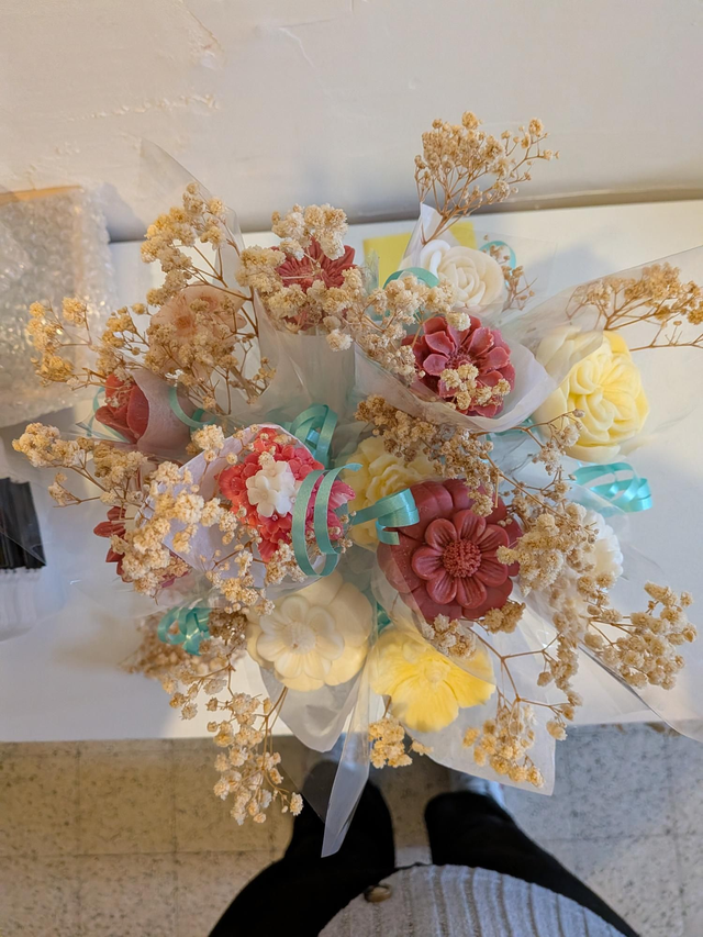 Fleur individuelle, coco, cerise noire ou vanille épicée