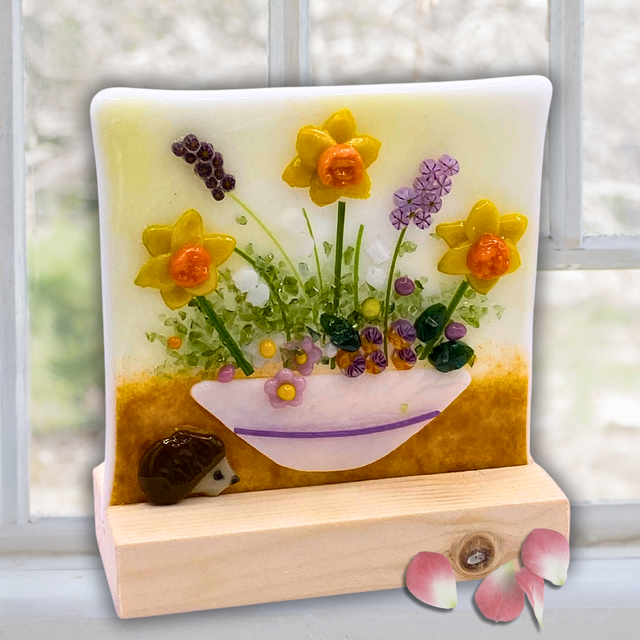 07.02.26 @ 10.30am Fused glass spring wreath @ Unconditional Love, Cleckheaton