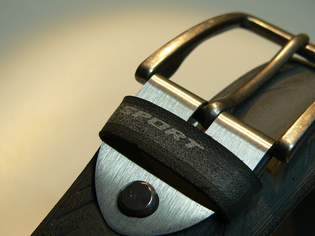 Modèle en pneu de course Pirelli noir reliefs, SPORT