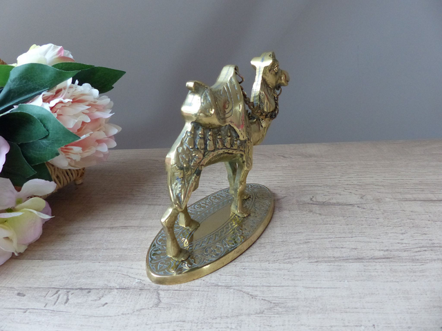 Sculpture chameau en laiton fait main symbole de bonheur et de richesse, figurine animal chameau art du laiton Turquie, décoration chambre