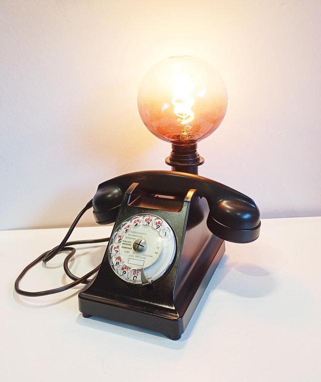 Collection Gaston année 50, Lampe téléphone vintage bakélite, Lampe d'ambiance à poser, Téléphone vintage noir, Artisanat Français