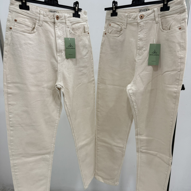 Pantalón Blanco crudo denim 