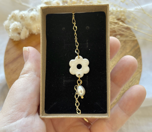 Bracelet fleur nacré