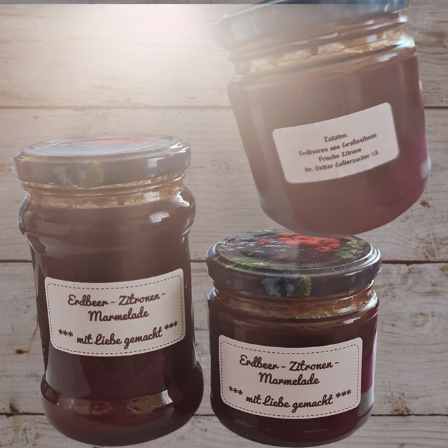 Selbstgemachte Erdbeer - Zitronen - Marmelade ab