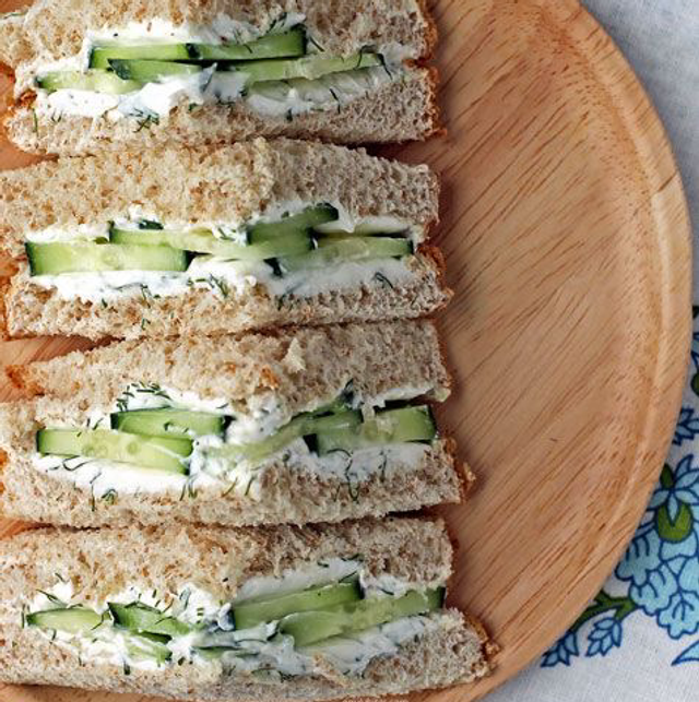 Cream cheese &amp; cucumber - White Sliced