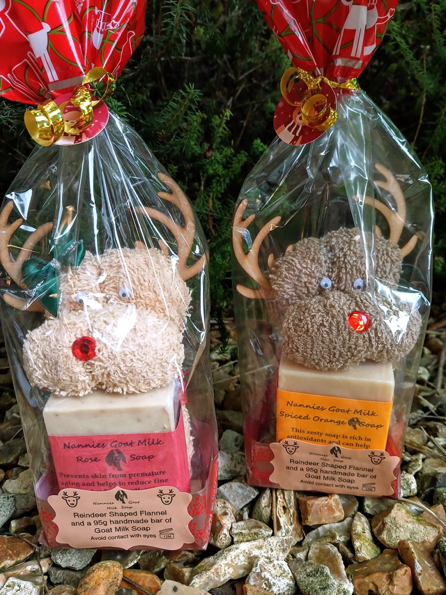 Reindeer Flannel and Soap  Gift Bag 