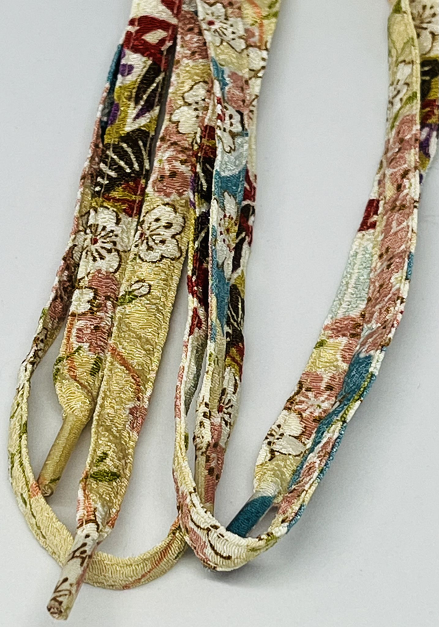 Lacet collection "Japon" beige fleuri 120 cm