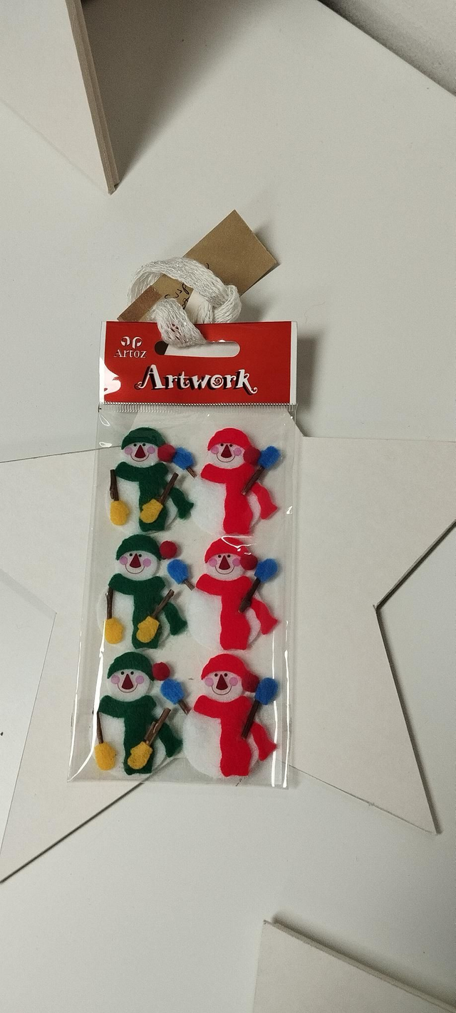 Etoile à décorer en cartons bois - 21cm