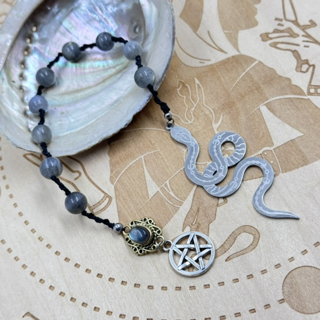 Échelle de sorcière labradorite