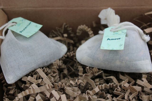 🌿 Coffret d’Infusions Créa Sorcière – Amour • Chance • Protection 🔮