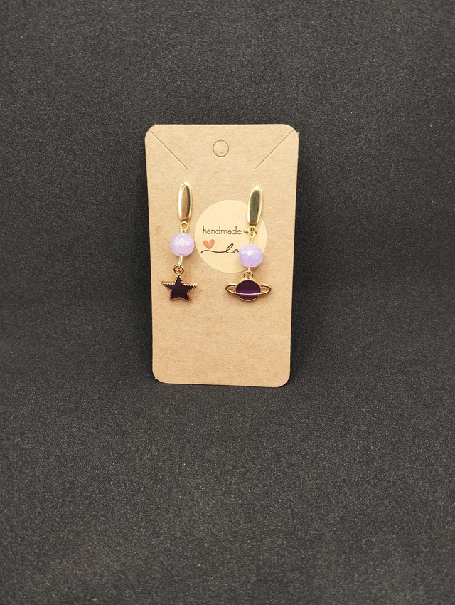 Boucle d'oreille améthyste et étoile et saturne