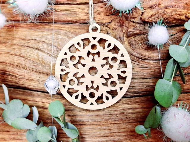 Boule de Noël en Frêne massif - Modèle 13