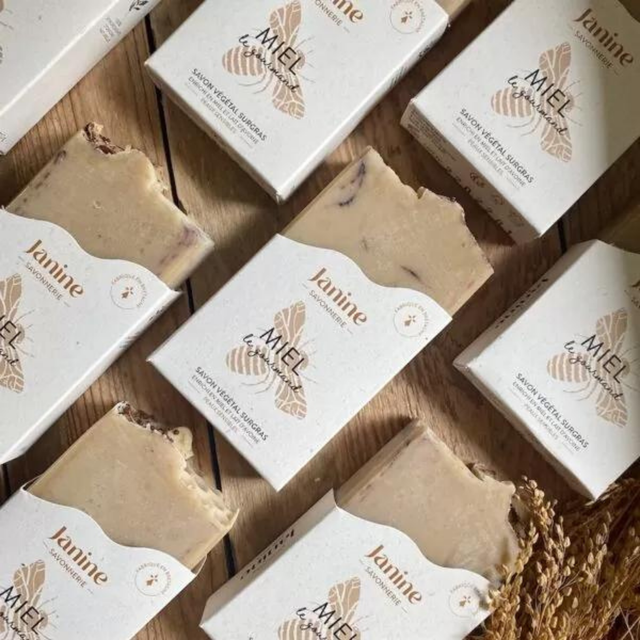 Savon artisanal saponifié à froid - Miel - Sans huiles essentielles - Janine