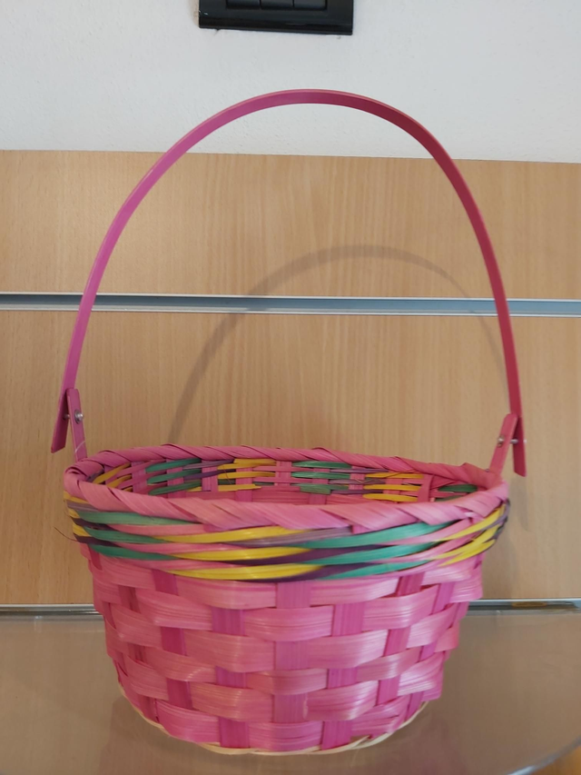 cestino realizzato in vimini