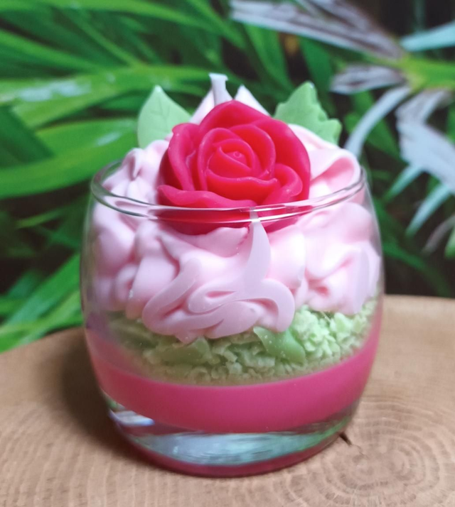 Bougie cerise noire explosive, DISPO EN BOUTIQUE