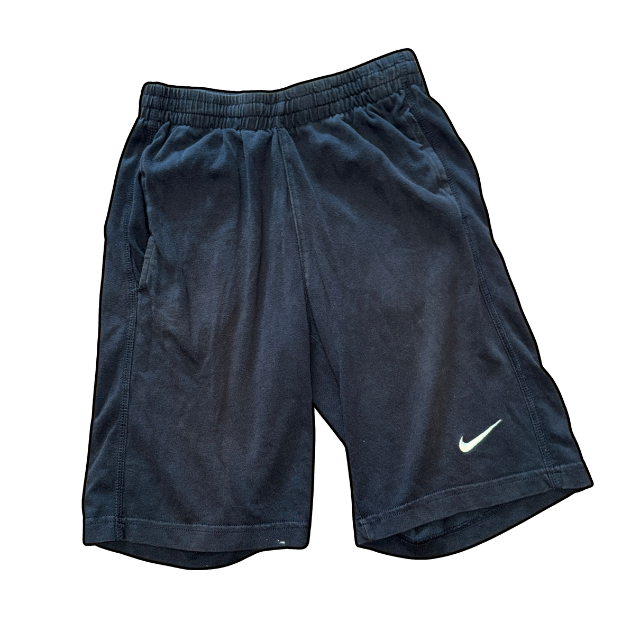 Kids Nike Shorts - M