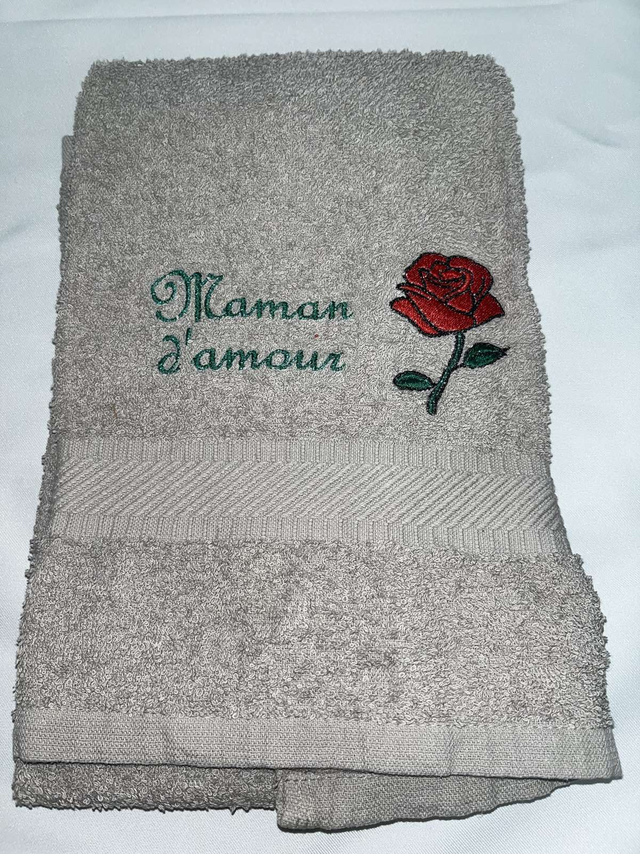 Serviette de toilette brodée