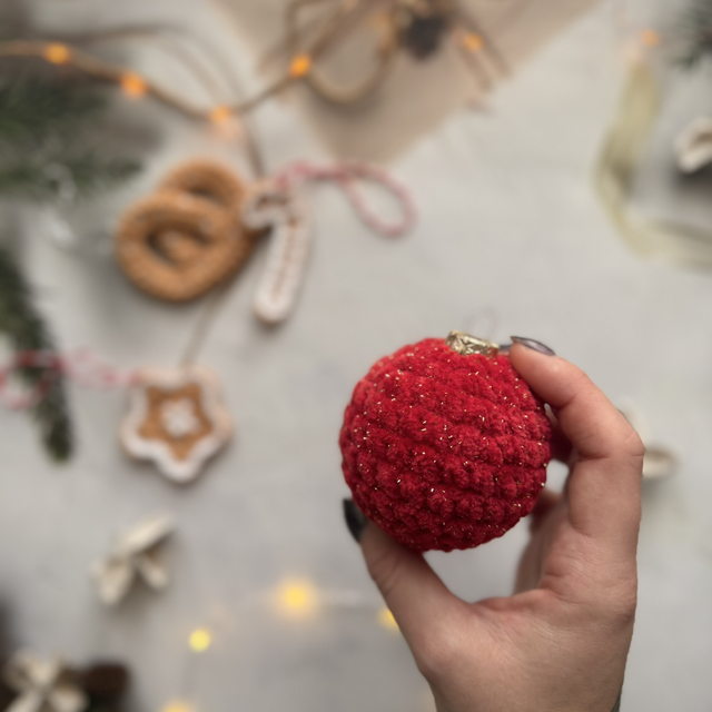 Boule de Noël traditionnelle à paillettes