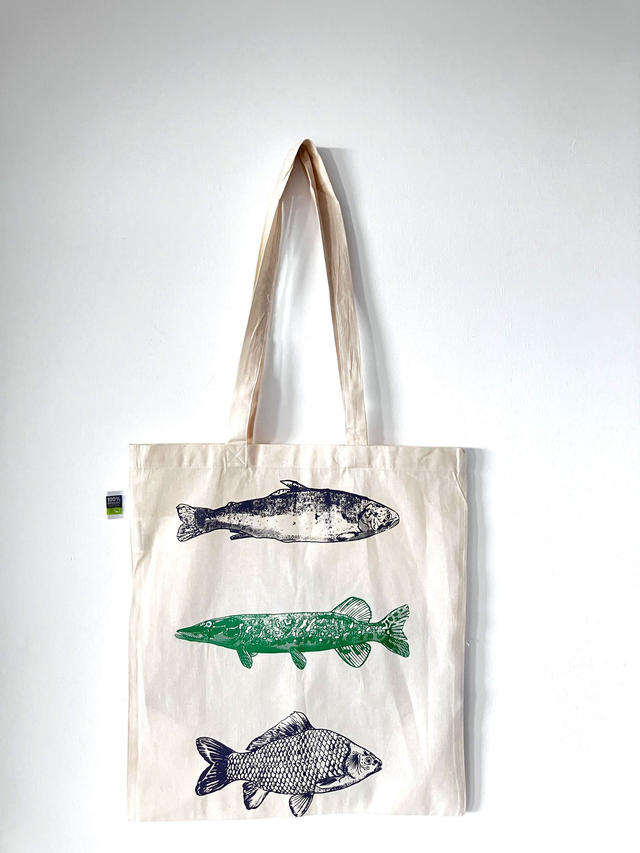 Fische in Bunt-Tragetasche